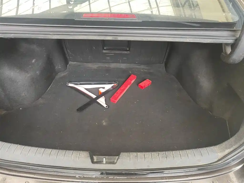 Hyundai Sonata 2015 1.6T GLS Smart фото 19