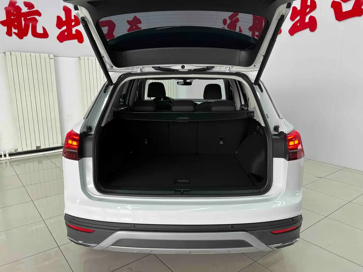 Volkswagen Tayron 2022 280TSI 2WD Luxury Smart Connect Edition фото 18
