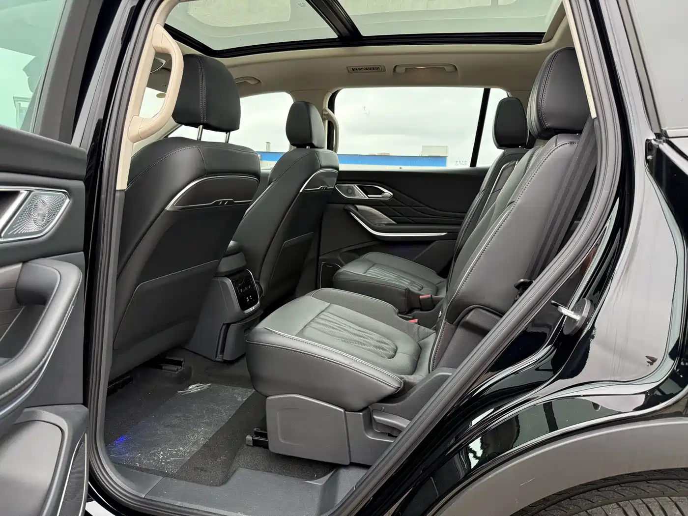 Hongqi HS7 PHEV 2026 2024 2.0T PHEV 4WD Flagship Edition 6-seater