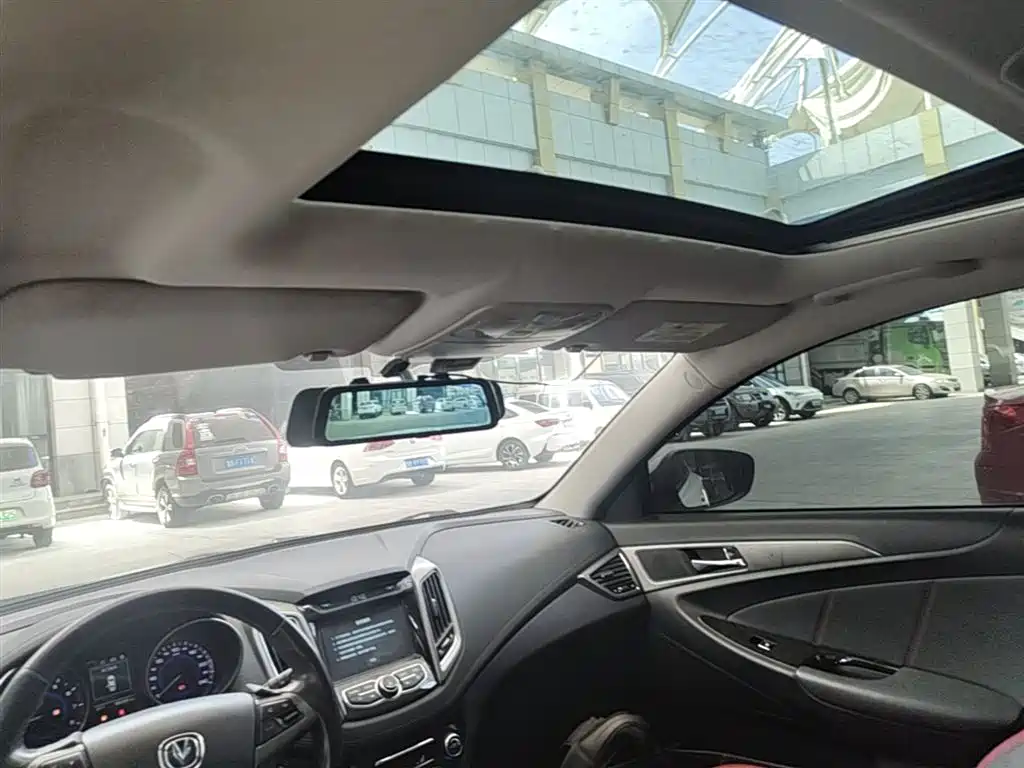 Changan Eado XT 2016 2016 1.6L Manual Stylish Cool Edition