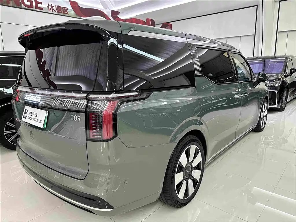 ZEEKR 009 2026 2024 7-Seat Aisle Version 108kWh