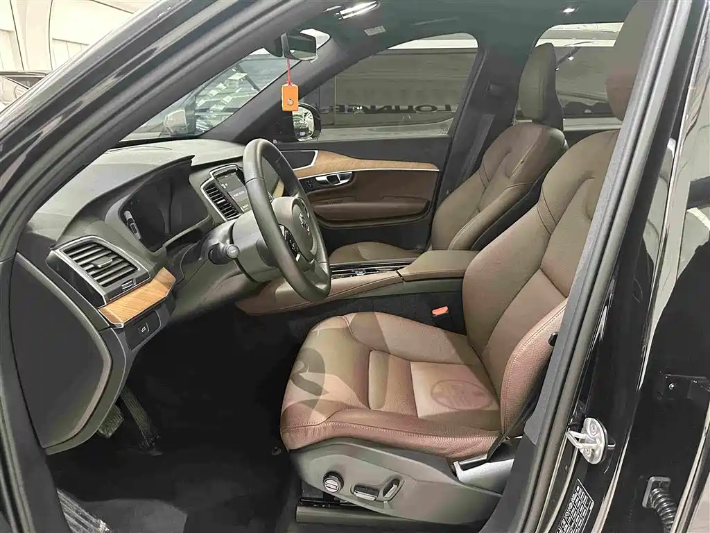 Volvo XC90 2025 2024 B5 Smart Luxury 5-Seater