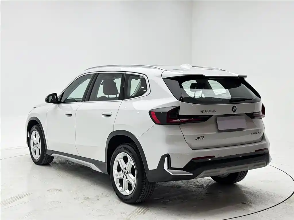 BMW X1 2023 sDrive20Li X Design Package фото 4