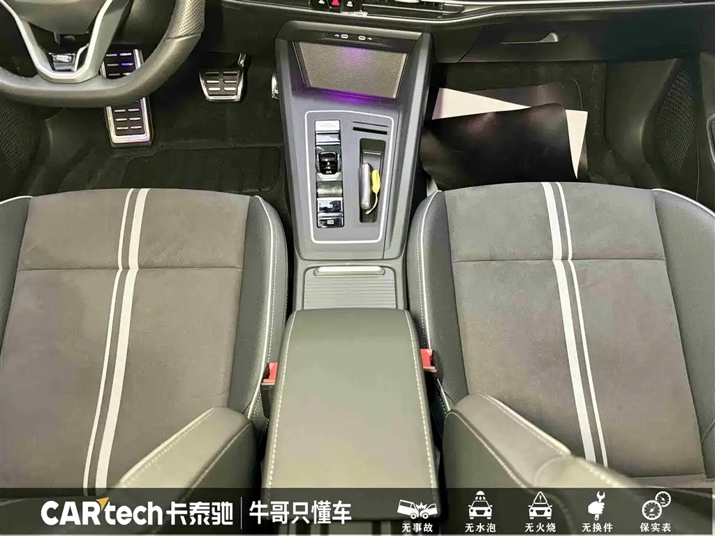 Volkswagen Golf 2023 Model 280TSI DSG R-Line фото 20