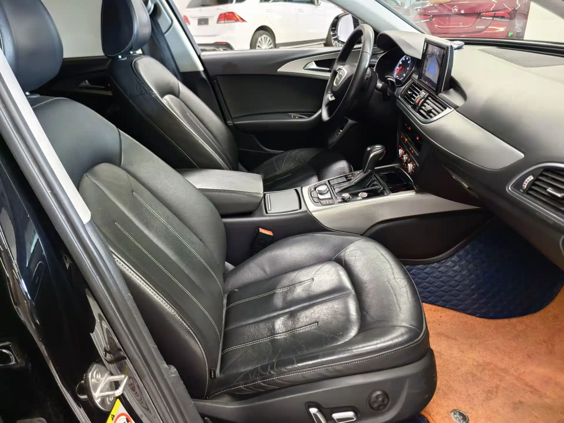 Фото 17 - Audi A6L