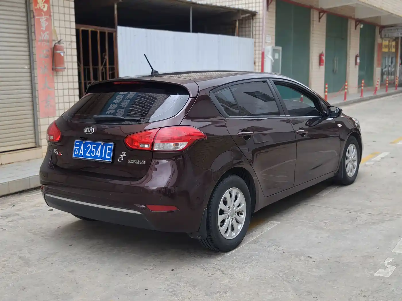 Kia K3S 2014 2014 1.6L Automatic GL