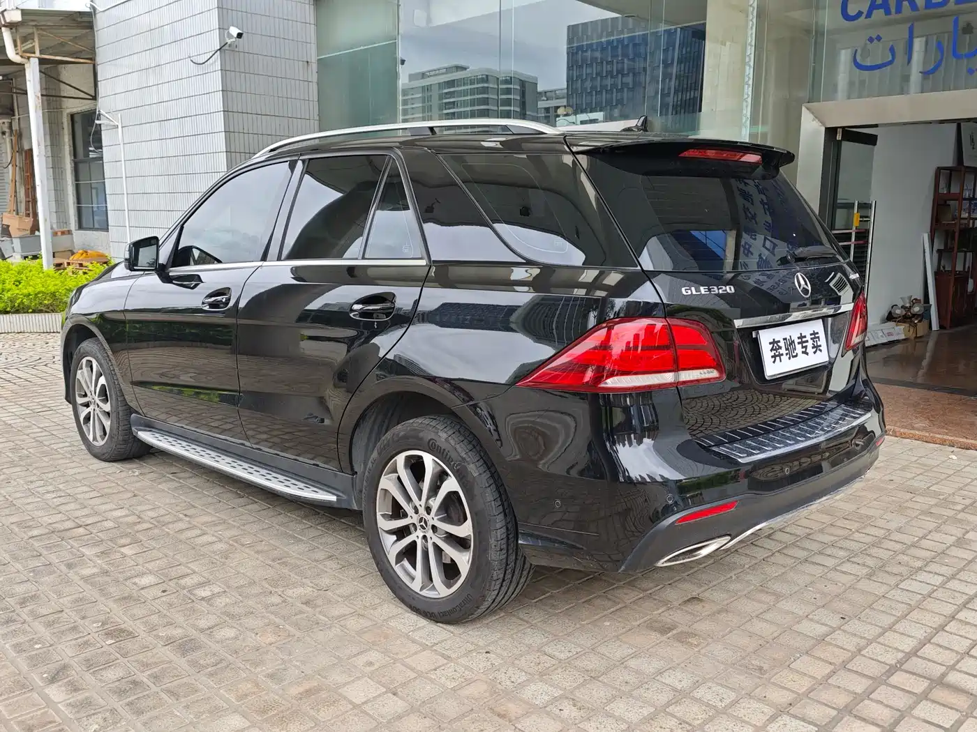 Mercedes-Benz GLE 2018 GLE 320 4MATIC Dynamic Ultimate Edition фото 16
