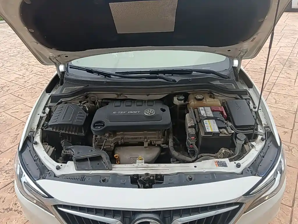 Фото 20 - Buick Excelle