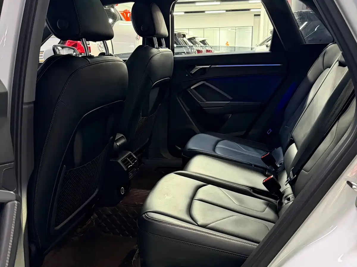 Фото 17 - Audi Q3