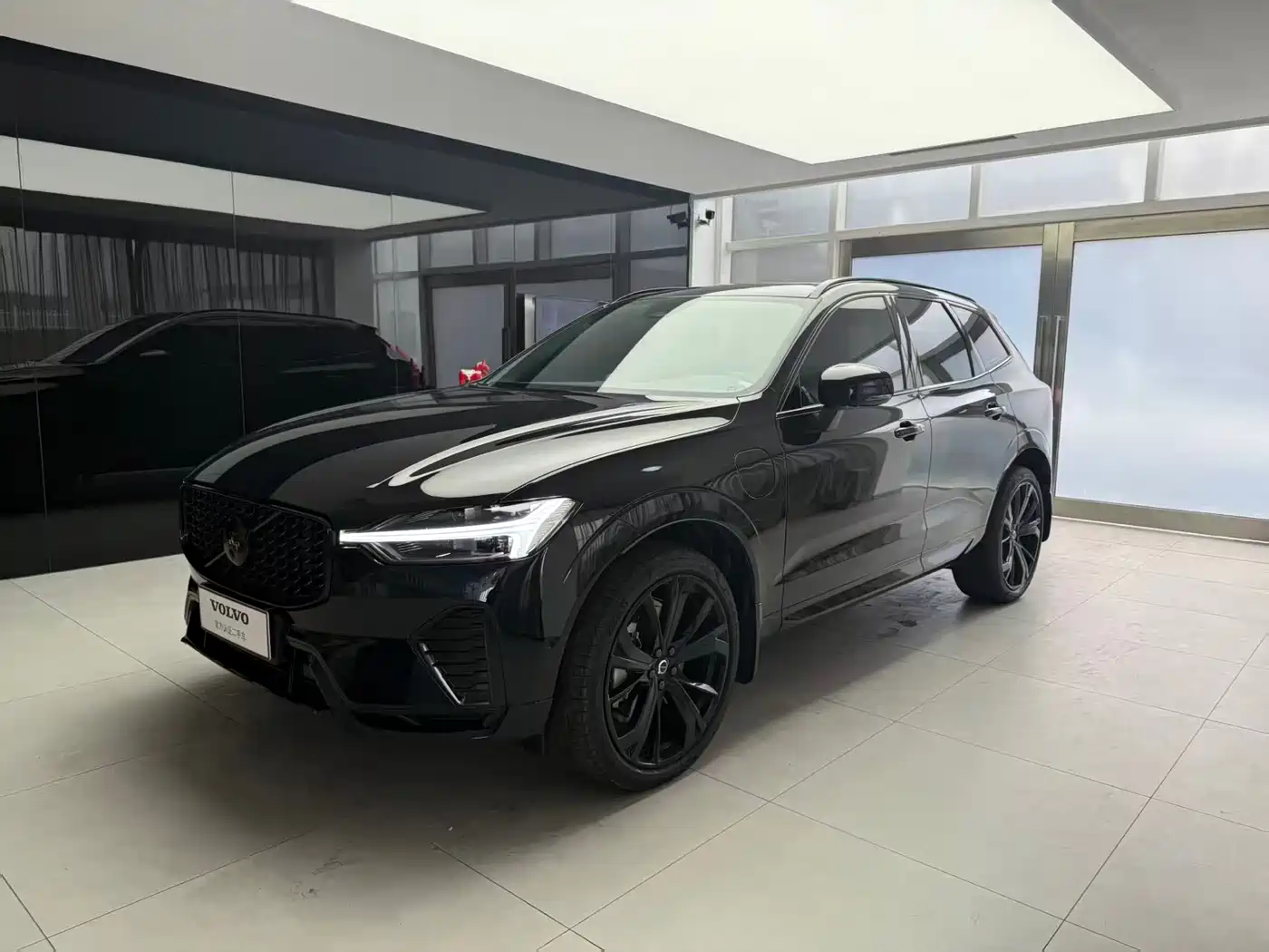 VOLVO XC60 PLUG IN HYBRID