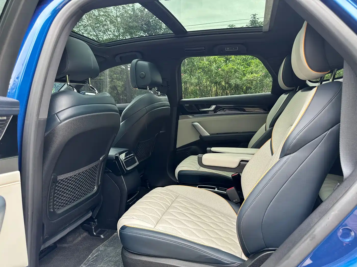 BYD Tang New Energy 2022 DM-p 215KM AWD Flagship фото 32