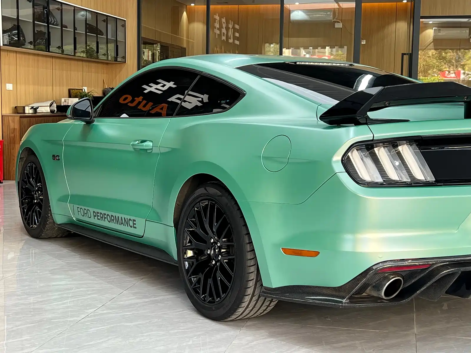صورة 19 - Ford Mustang