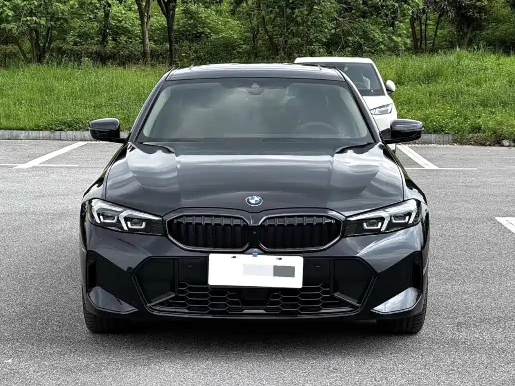 BMW 3 Series 2025 330Li M Sport Night Edition фото 5