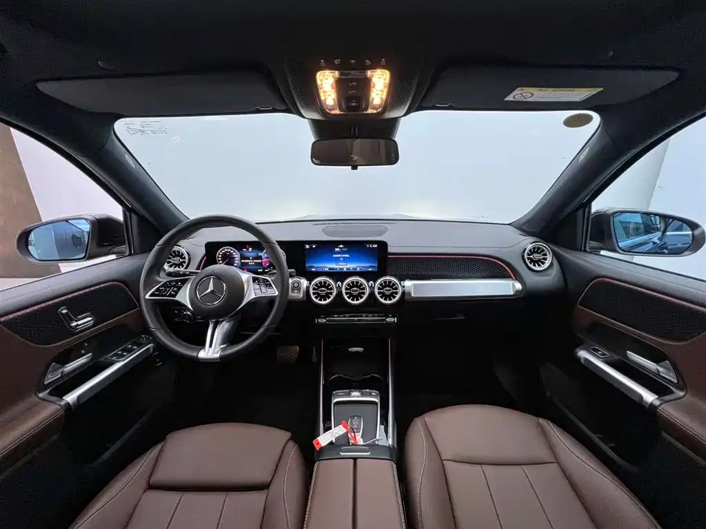 Mercedes-Benz GLB 2024 Facelift GLB 220 Dynamic фото 9