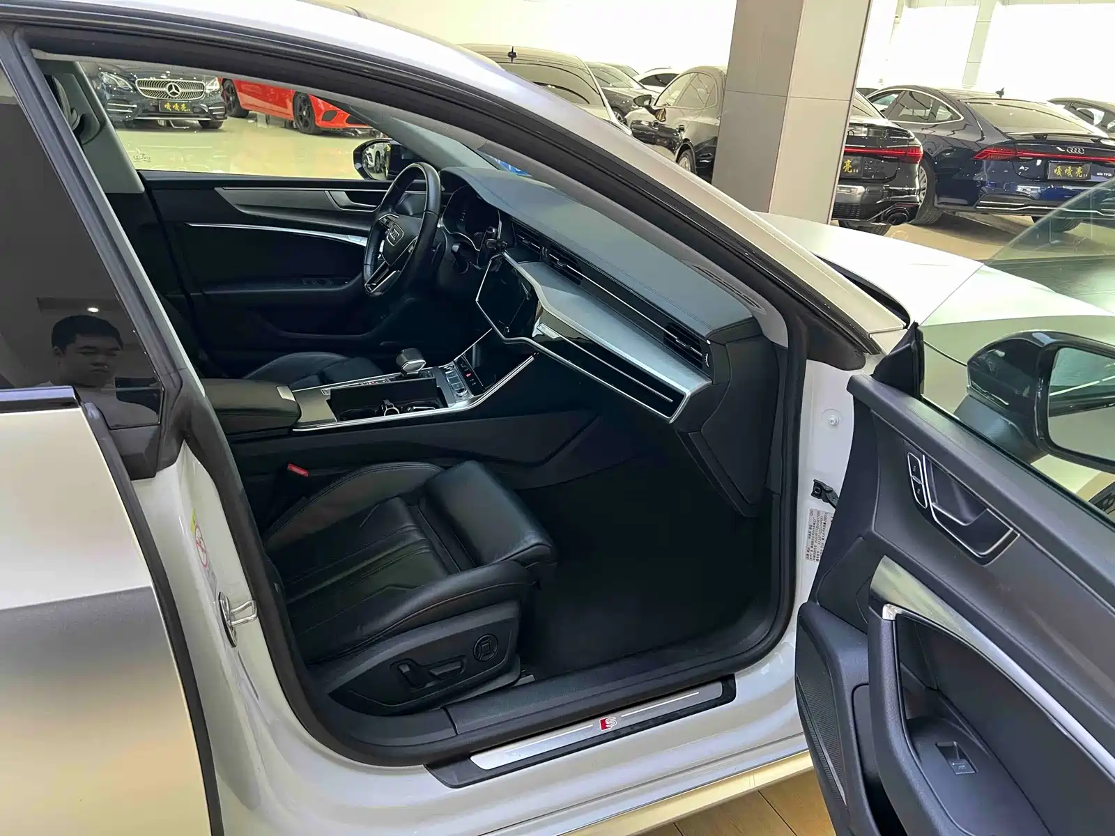 Фото 8 - Audi A7