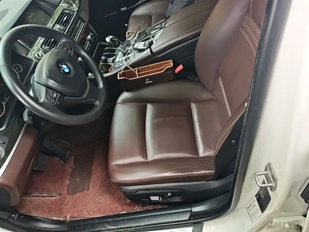 BMW 5 Series 2017 525Li Luxury Design Package фото 15