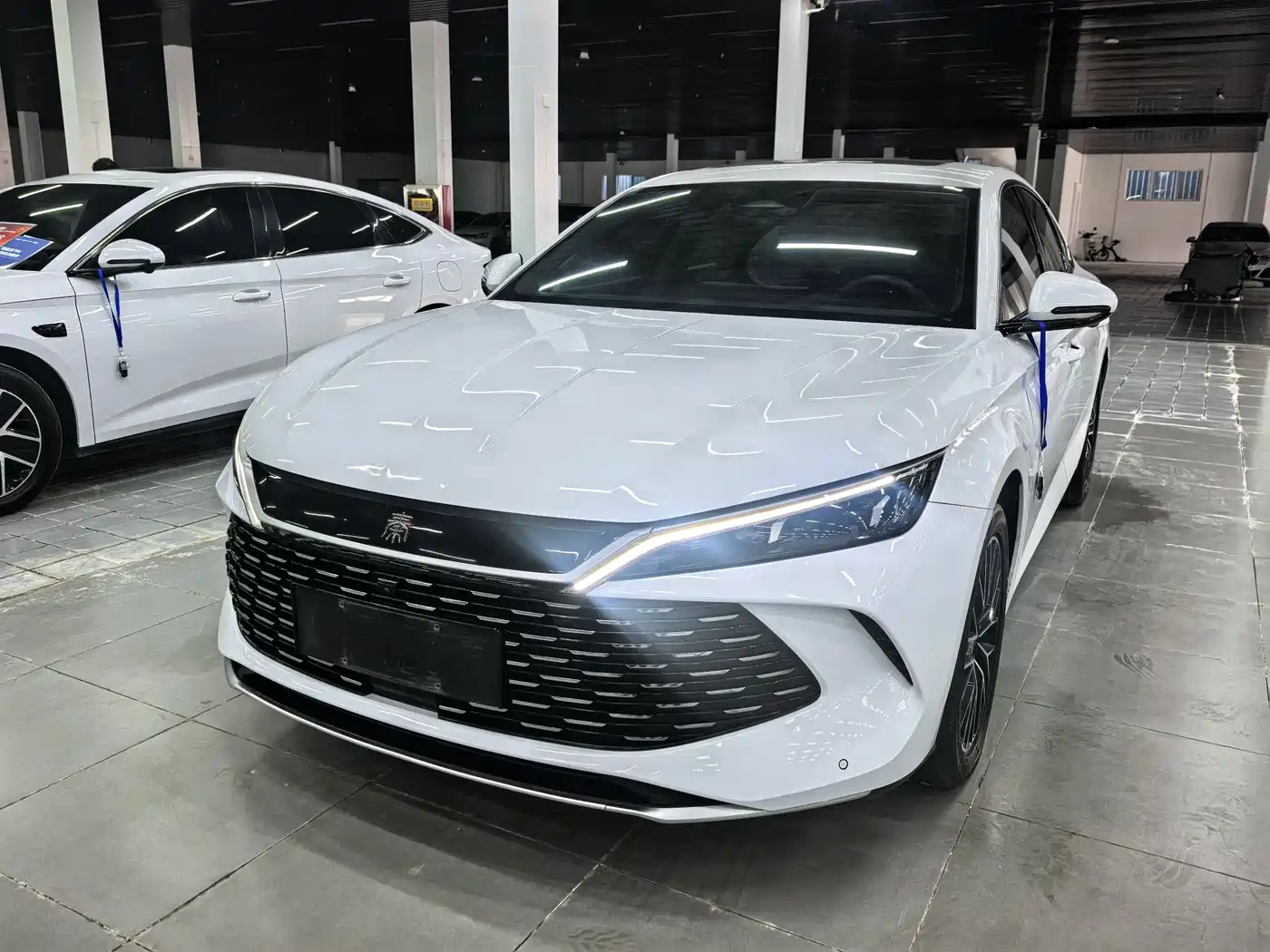 BYD Qin L 2024 DM-i 120KM Excellence Model