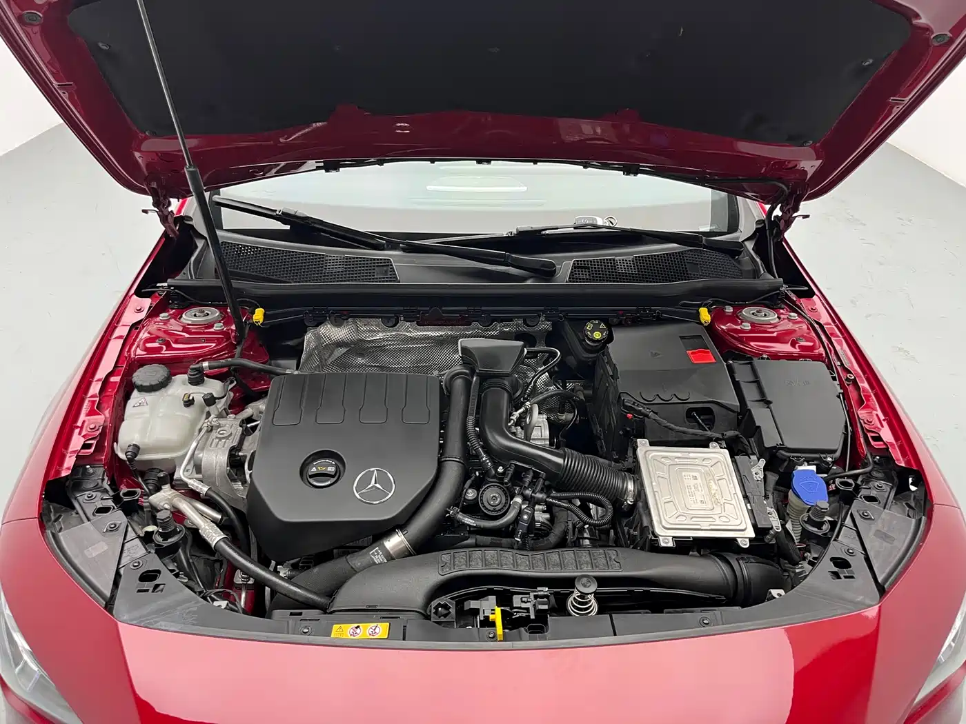 Mercedes-Benz CLA (Import) 2020 CLA 200 фото 9