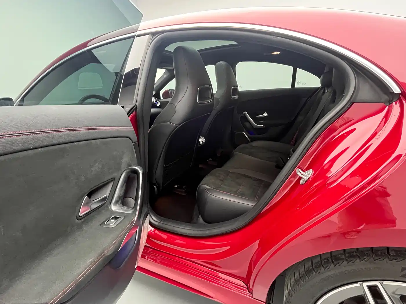 Mercedes-Benz CLA (Import) 2020 CLA 200 фото 14
