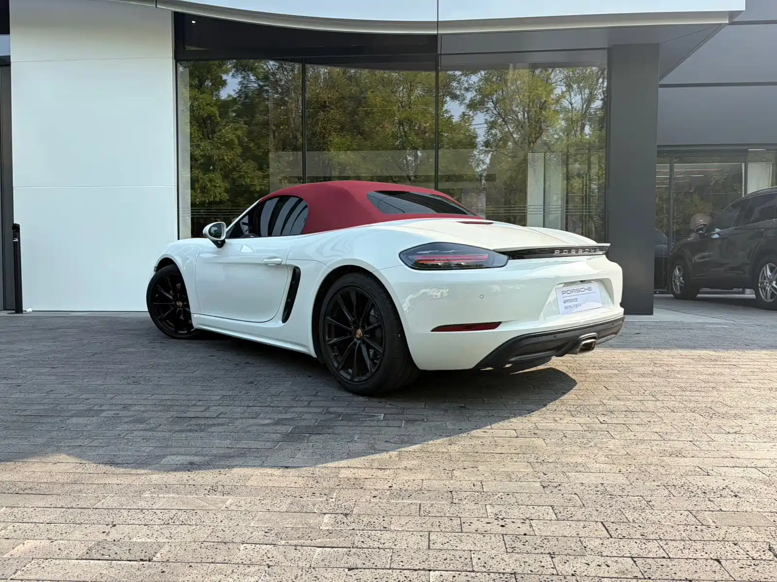 Photo 5 - Porsche 718