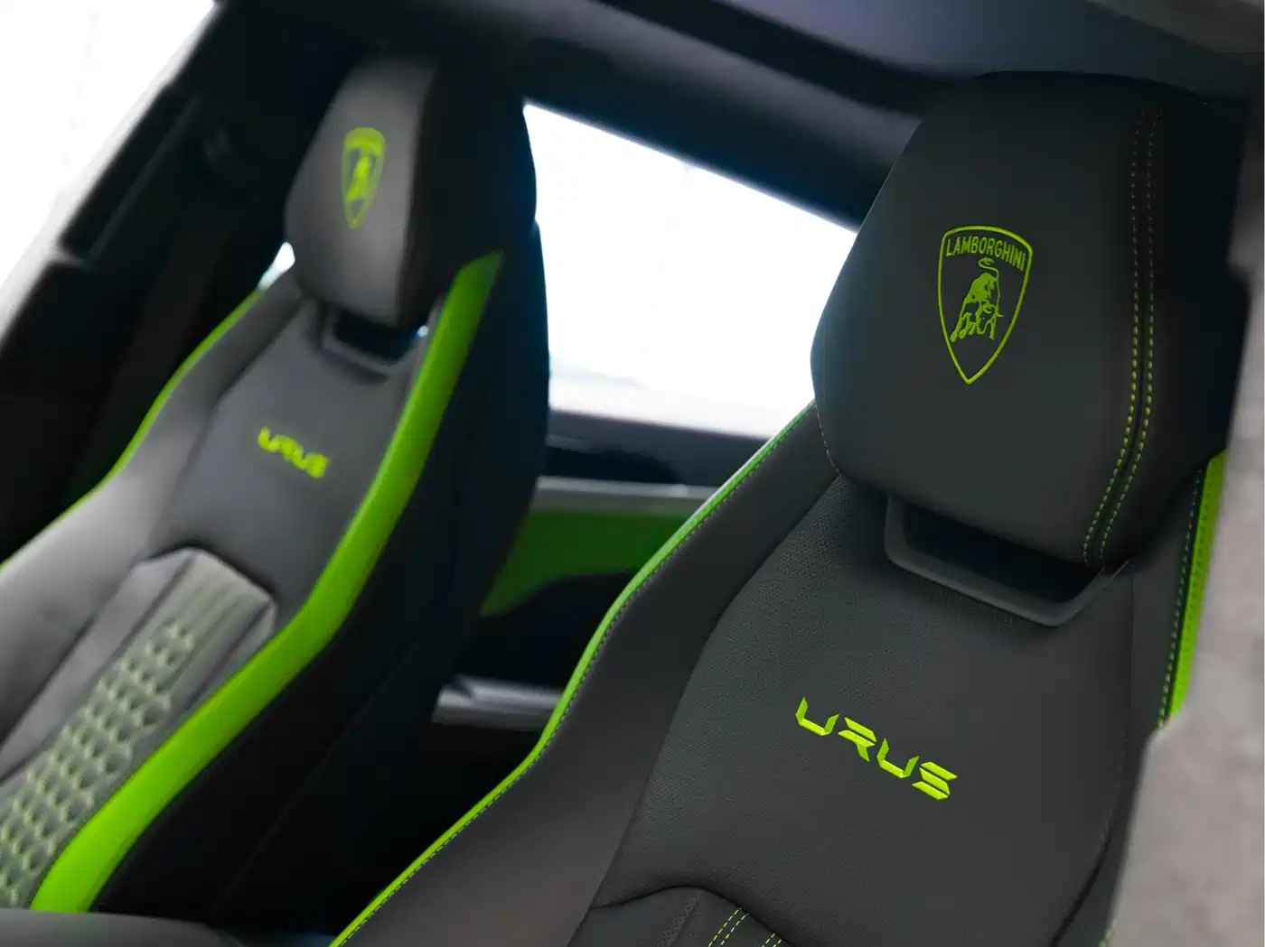Lamborghini Urus 2024 2023 4.0T V8 S