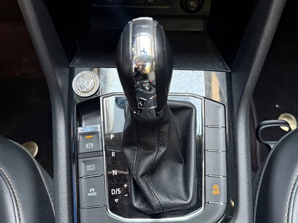 Volkswagen Tharu 2022 280TSI FWD Luxury Edition фото 15