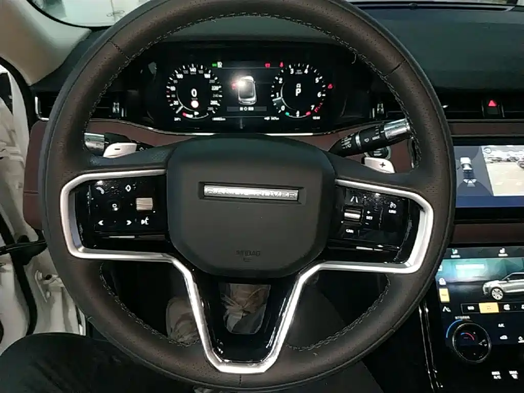 Land Rover Range Rover Evoque 2022 Range Rover Evoque L 249PS R-Dynamic Luxury Edition фото 11