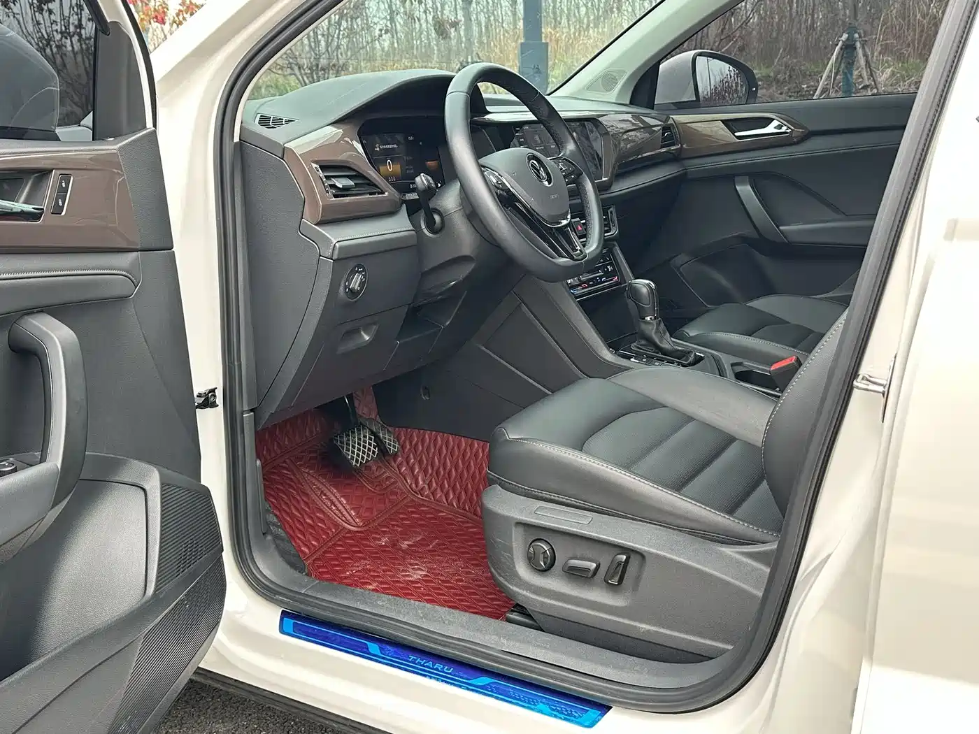 Volkswagen Tharu 2022 280TSI FWD Luxury Edition фото 5