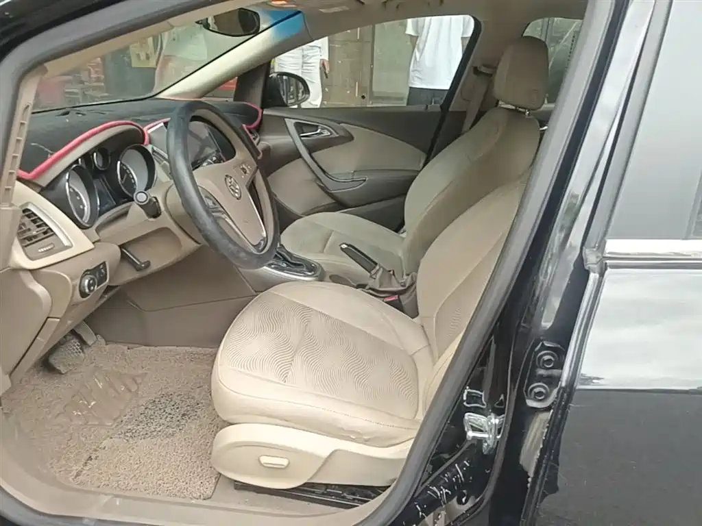 Buick Excelle 2013 GT 1.6L Automatic Fashion Edition фото 15