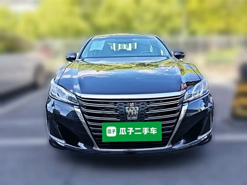 Toyota Crown 2018 2.0T Fashion Edition фото 5