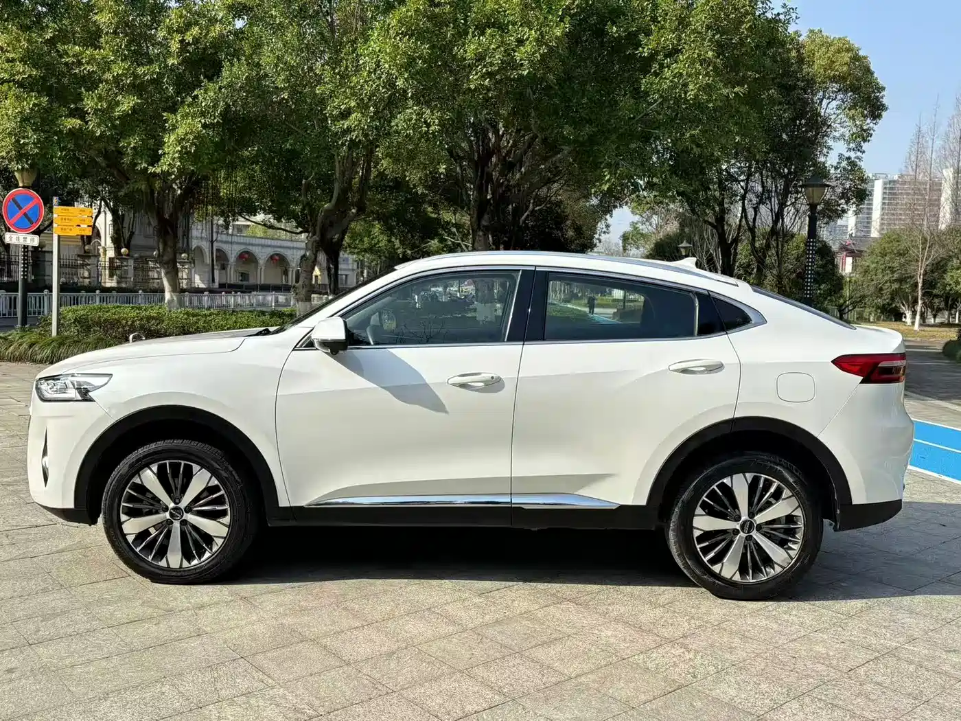 Haval F7x 2021 1.5T 2WD Ultimate Smart Tech Edition фото 4