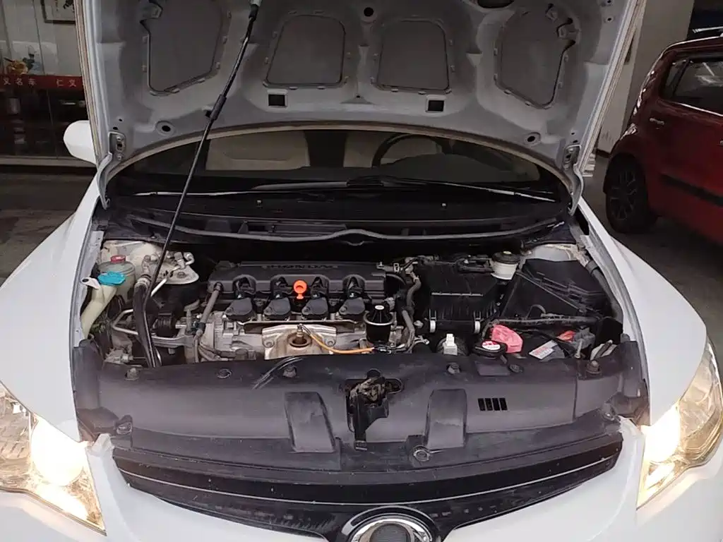 CIIMO CIIMO 2015 2015 1.8L Automatic Comfort Edition