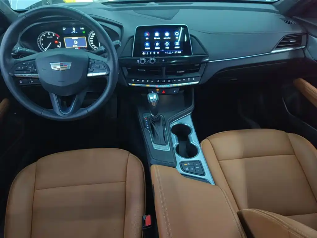 CADILLAC CT4
