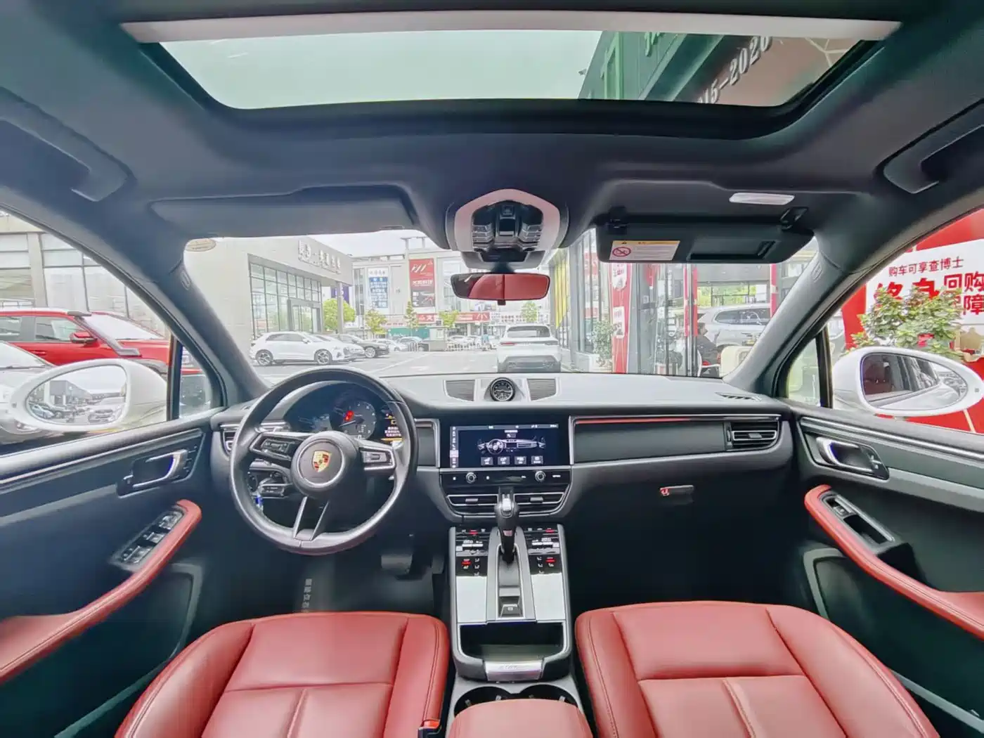 Porsche Macan 2023 Macan 2.0T фото 10