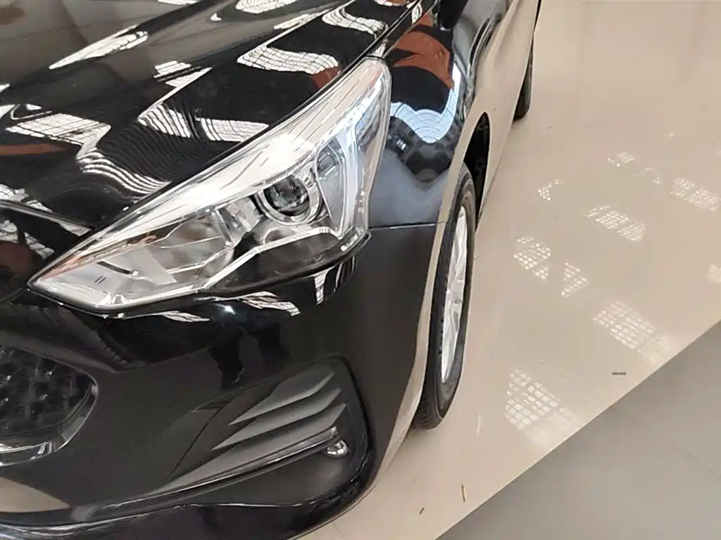 Haval M6 2019 1.5T DCT 2WD Elite Type China VI фото 24