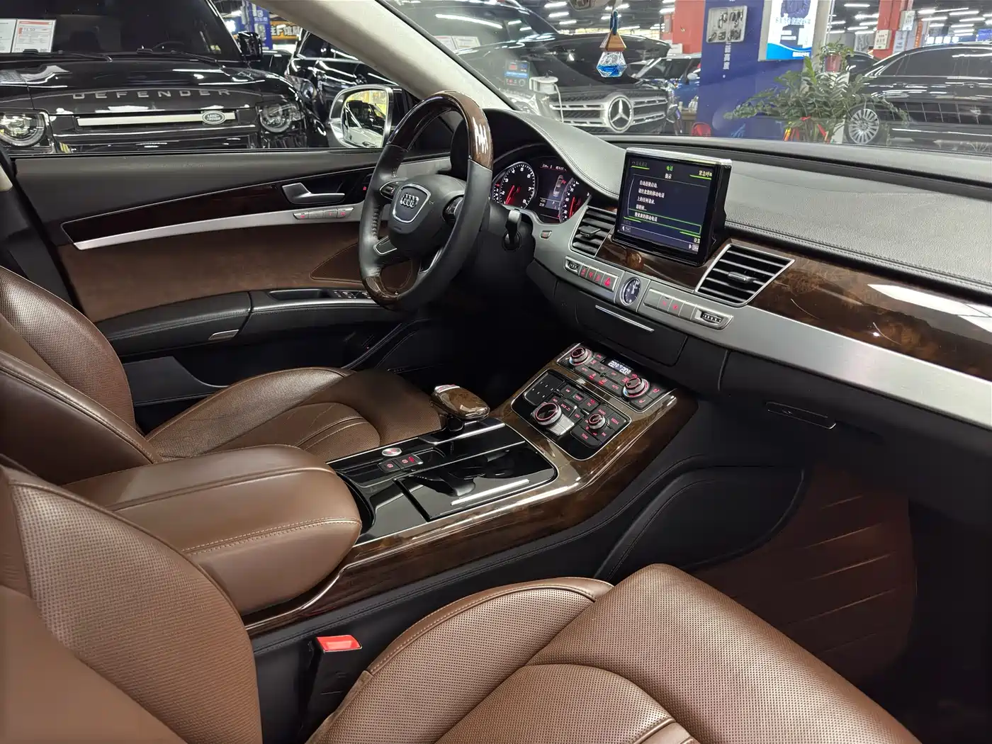 Audi A8 2013 A8L 6.3 FSI W12 quattro Exclusive фото 13