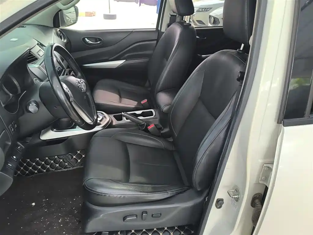 Nissan Terra 2019 2018 2.5L Automatic AWD Flagship