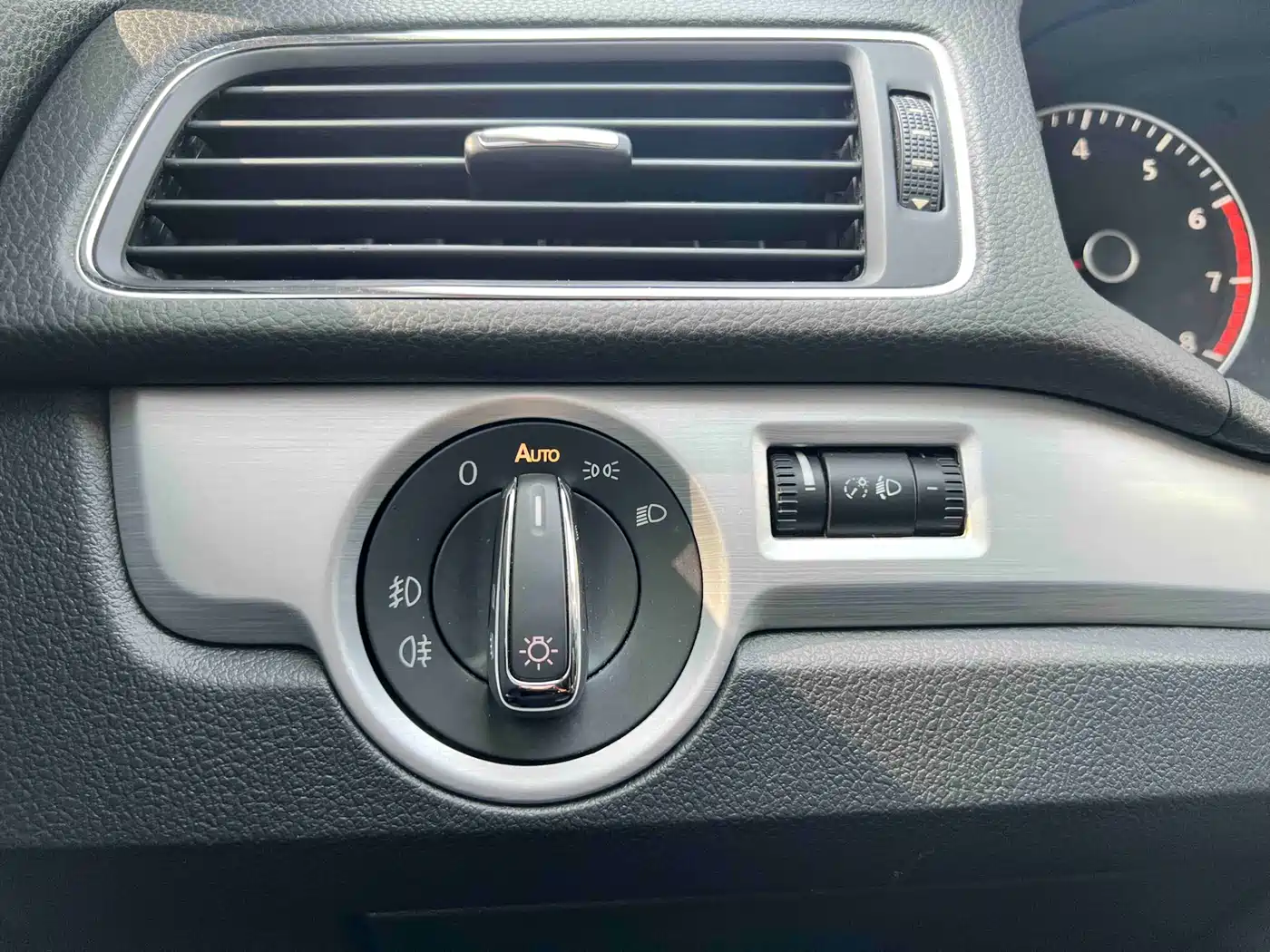 Volkswagen Passat 2011 2011 1.8TSI DSG Honor Edition