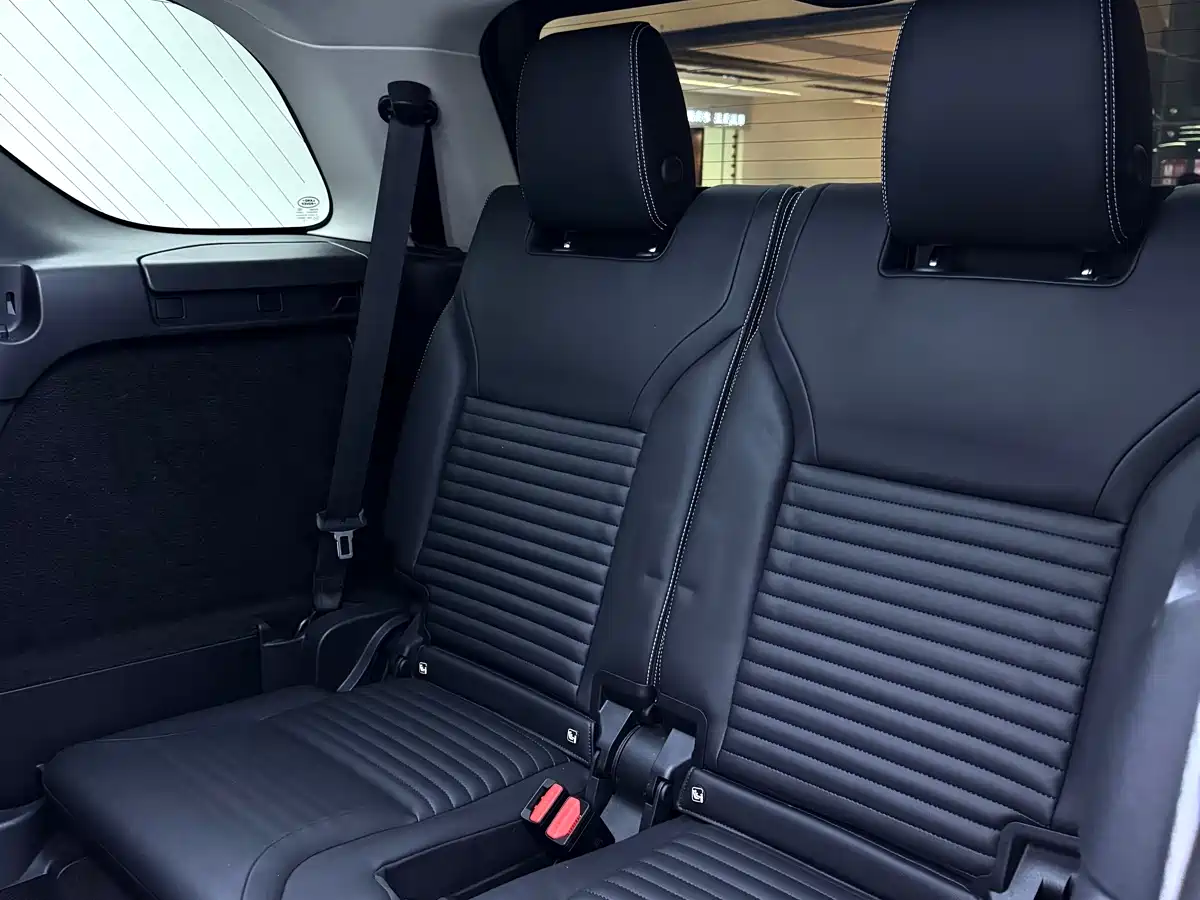 Land Rover Discovery 2024 Model 360PS S фото 27