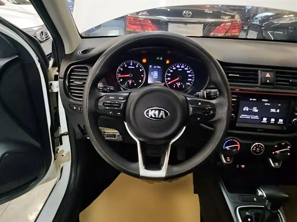 Kia KX CROSS 2017 1.4L AT GLS фото 7