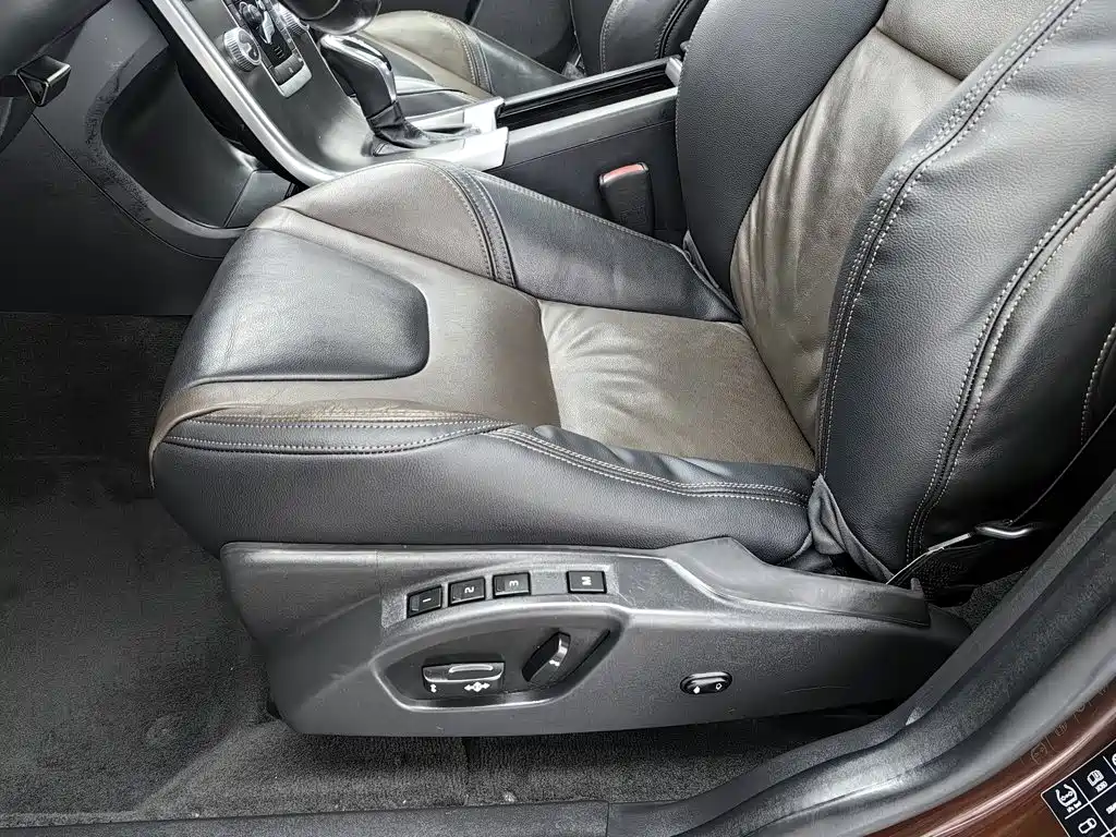 صورة 20 - Volvo XC60