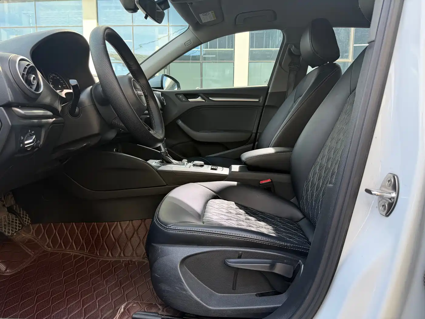 Audi A3 2017 Sportback 35 TFSI Progressive фото 3