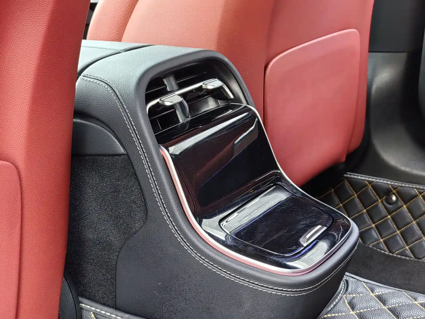 Mercedes-Benz E-Class 2024 Model E 300 L Luxury Sport фото 17