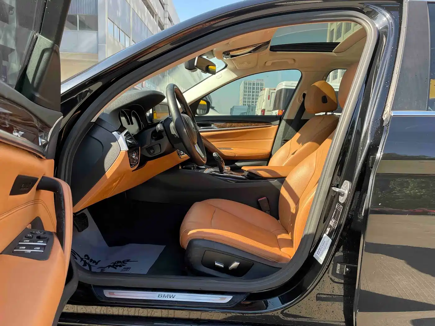 BMW 5 Series 2018 528Li Launch Special Edition фото 7