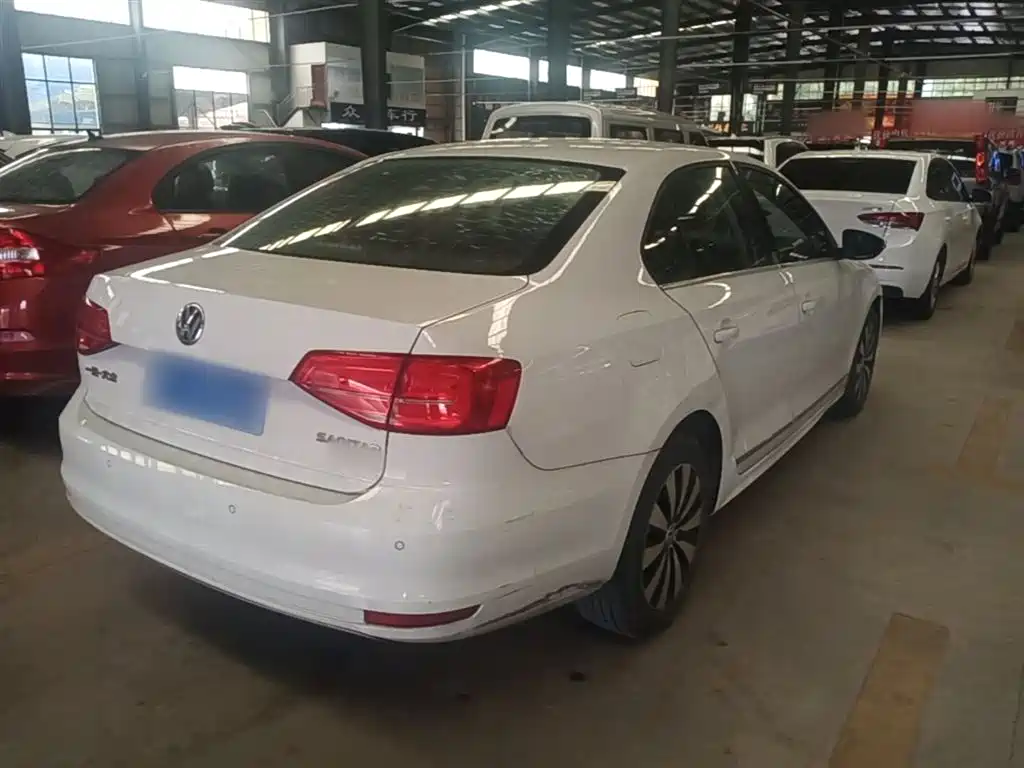 Volkswagen Sagitar 2017 180TSI Auto Exclusive Edition фото 7