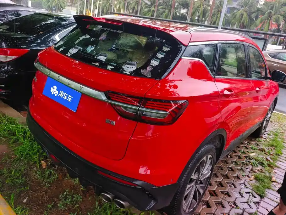 Фото 3 - Geely Binyue