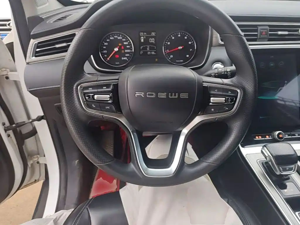 Фото 11 - Roewe RX5