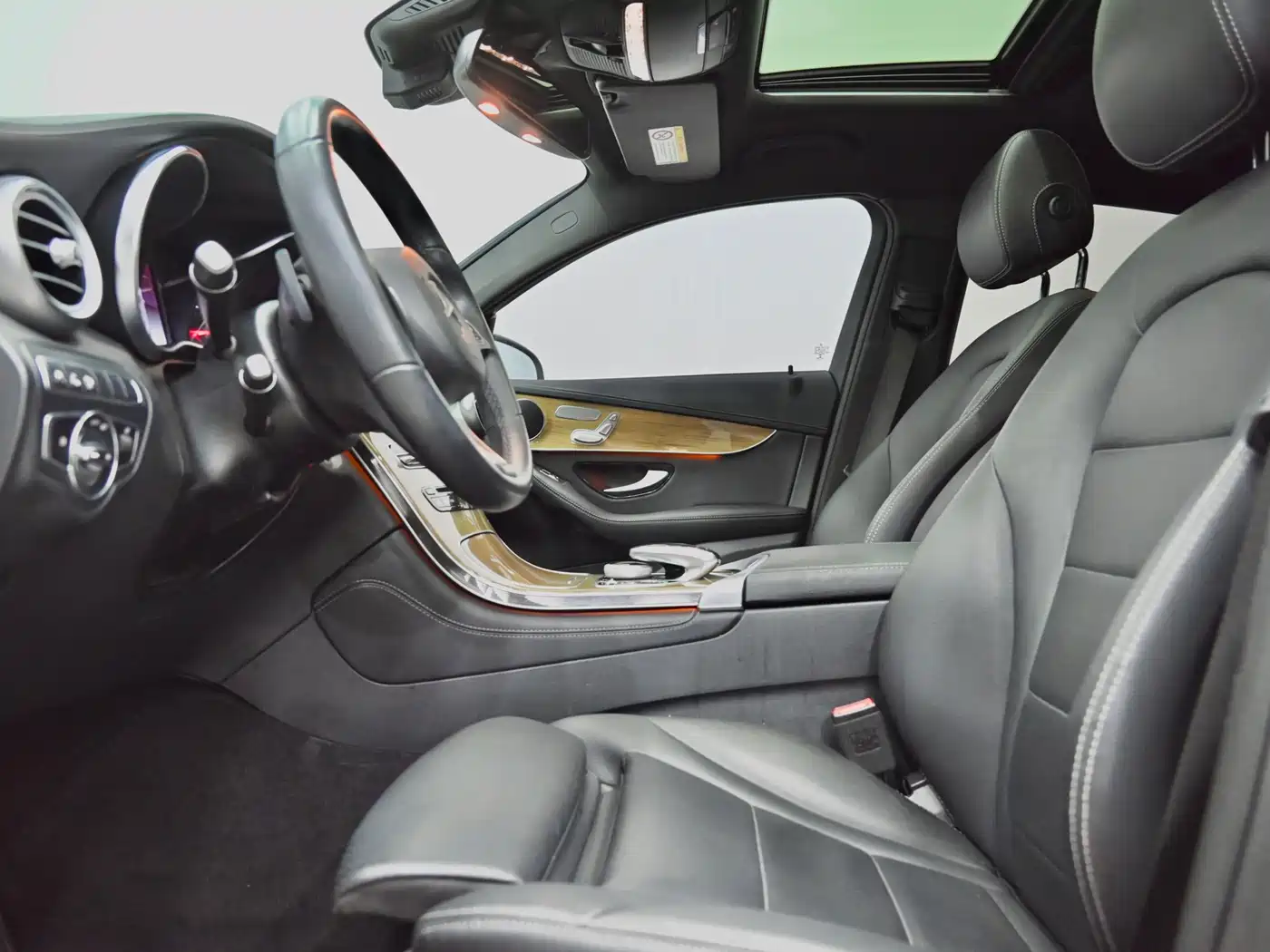 Mercedes-Benz GLC Coupe 2019 GLC 260 4MATIC Coupe SUV фото 7