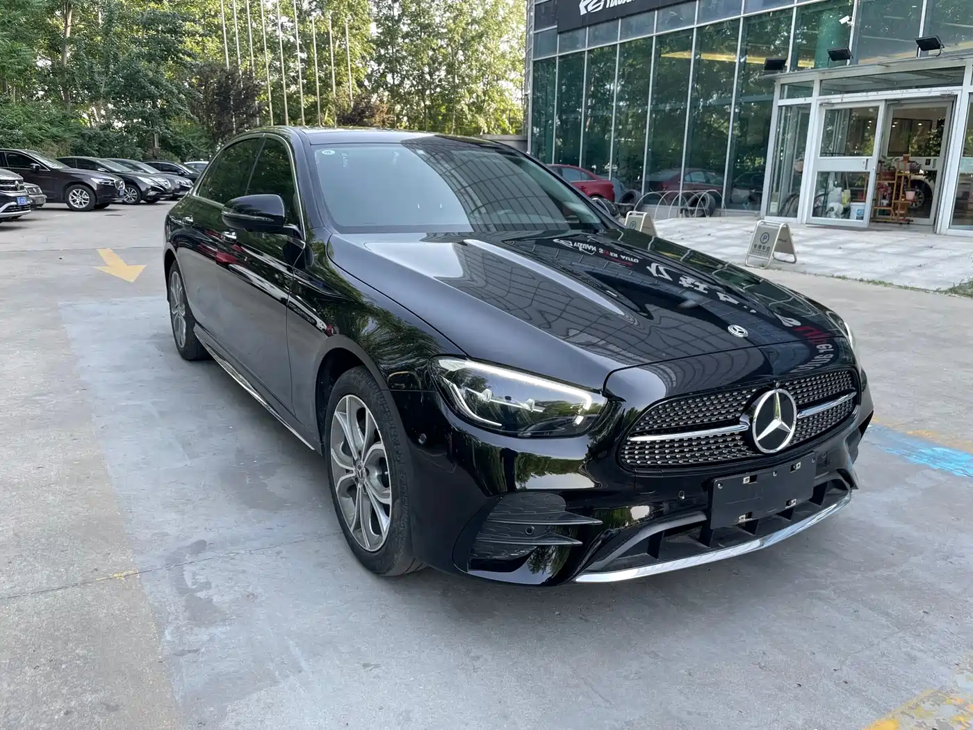 MERCEDES-BENZ E-CLASS
