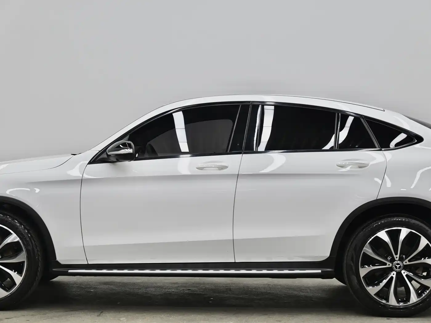 Mercedes-Benz GLC Coupe 2019 GLC 260 4MATIC Coupe SUV фото 24